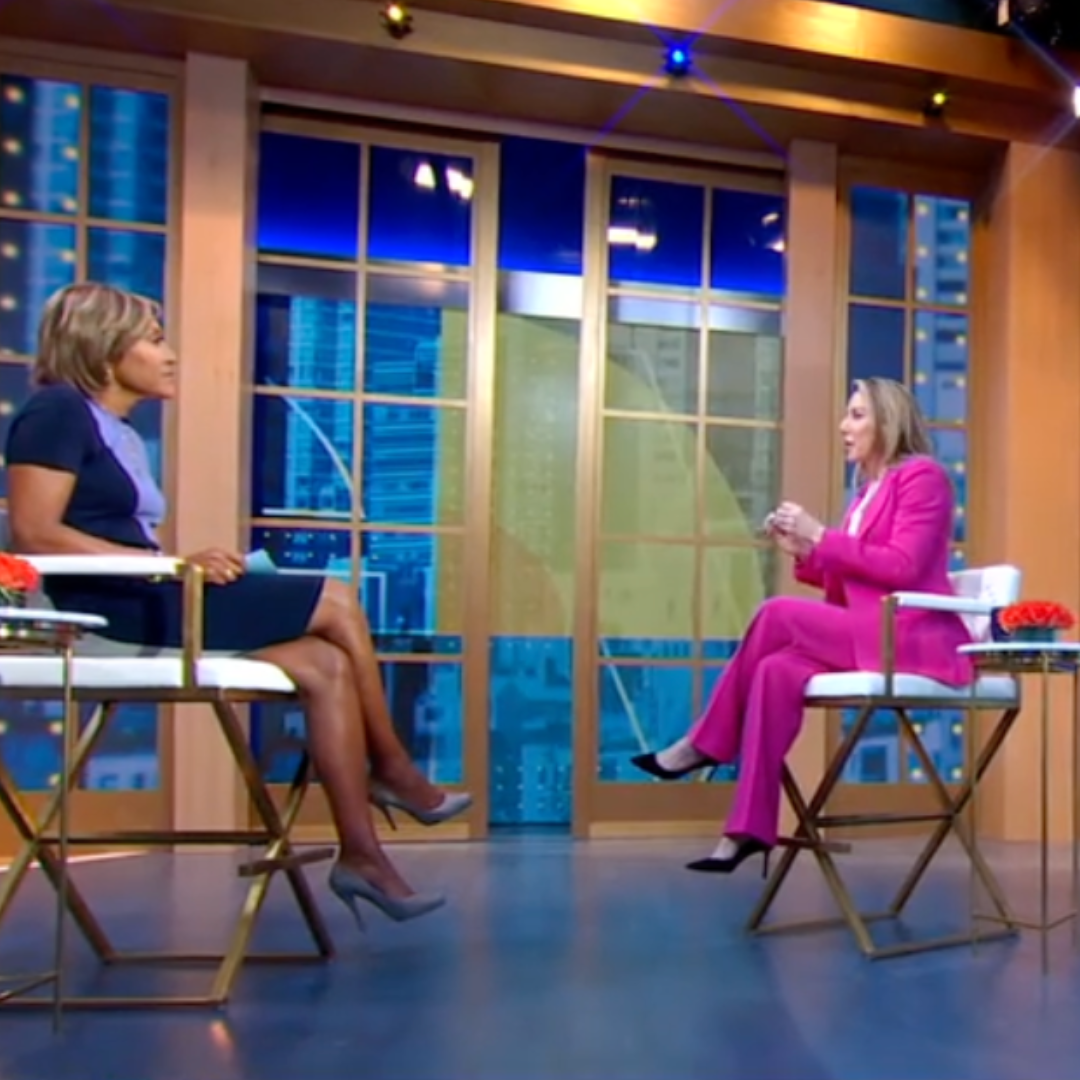 Robin Roberts and Laura Gassner Otting on set at Good Morning America